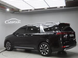 KIA Carnival - Vista 6