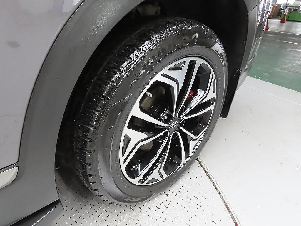 HYUNDAI Santa Fe - Vista 9