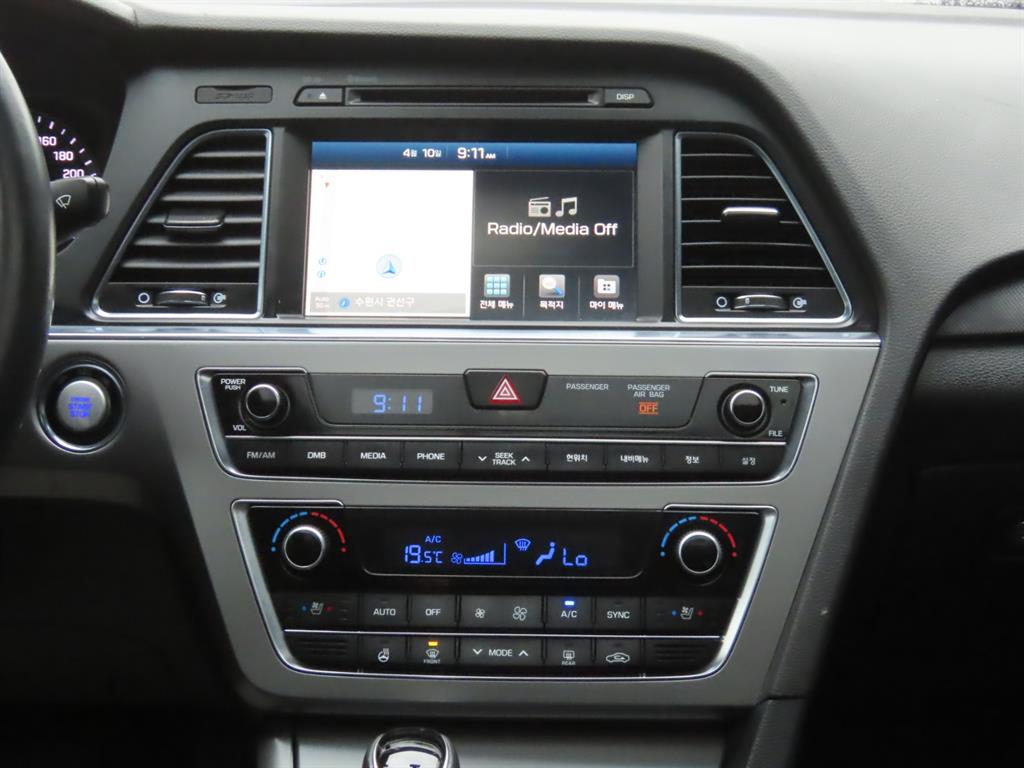 HYUNDAI Sonata 2017 Blanco - Importación desde Corea - HF Imports Iquique - Foto 9