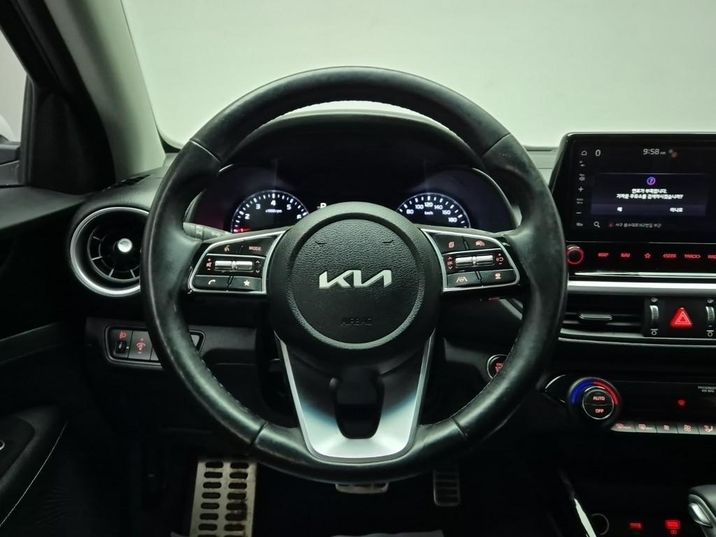 KIA K3 - Vista 9