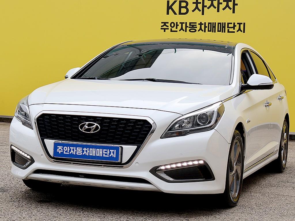 HYUNDAI Sonata - Vista 3