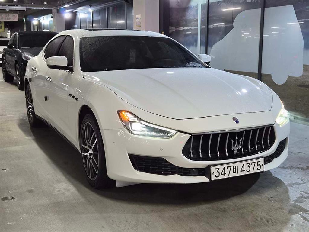 Maserati Ghibli 2019 Blanco - Importación desde Corea - HF Imports Iquique - Foto 1