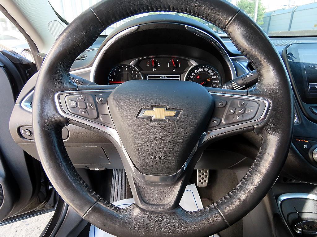 Chevrolet Malibu - Vista 8