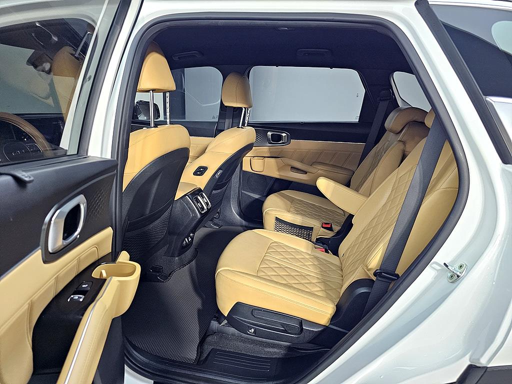 KIA Sorento - Vista 9