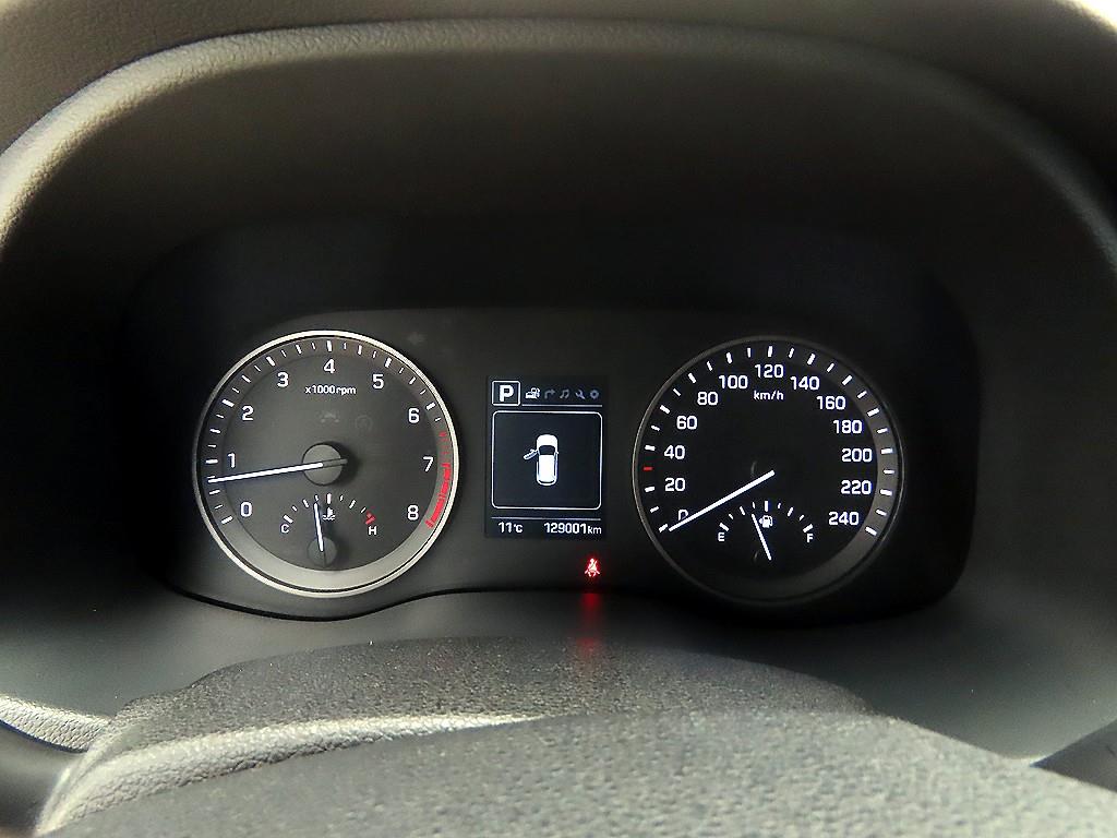 HYUNDAI Tucson - Vista 9