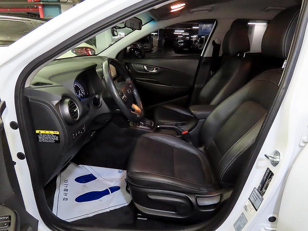 HYUNDAI Kona - Vista 6
