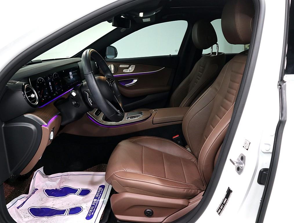 Mercedes Benz E class - Vista 9