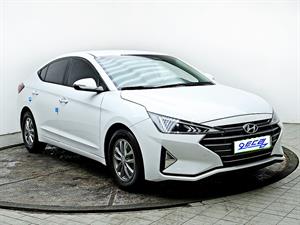 HYUNDAI Avante - Vista 4