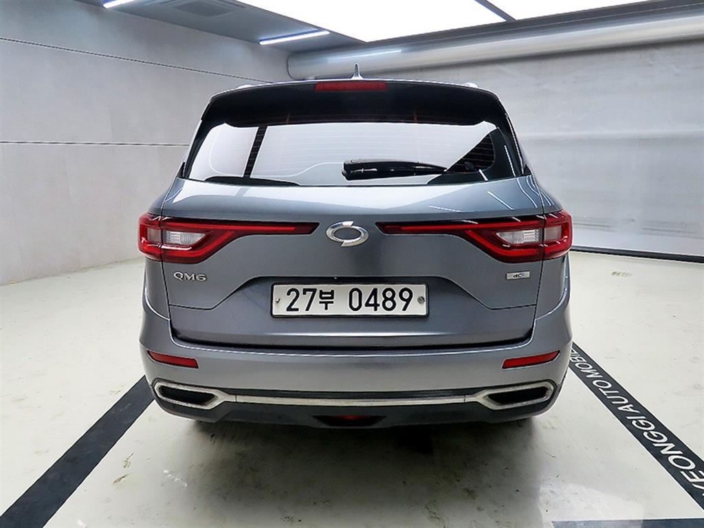 SAMSUNG QM6 - Vista 3