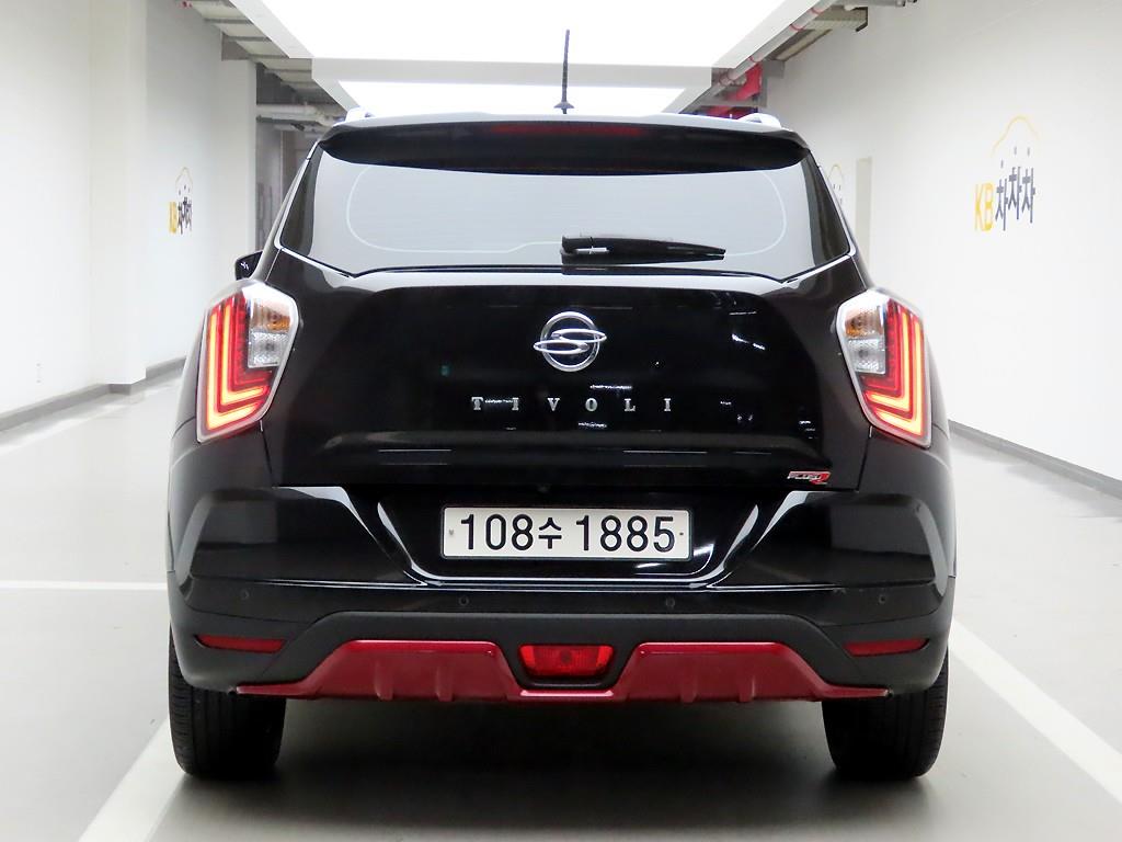 Ssangyong Tivoli - Vista 3