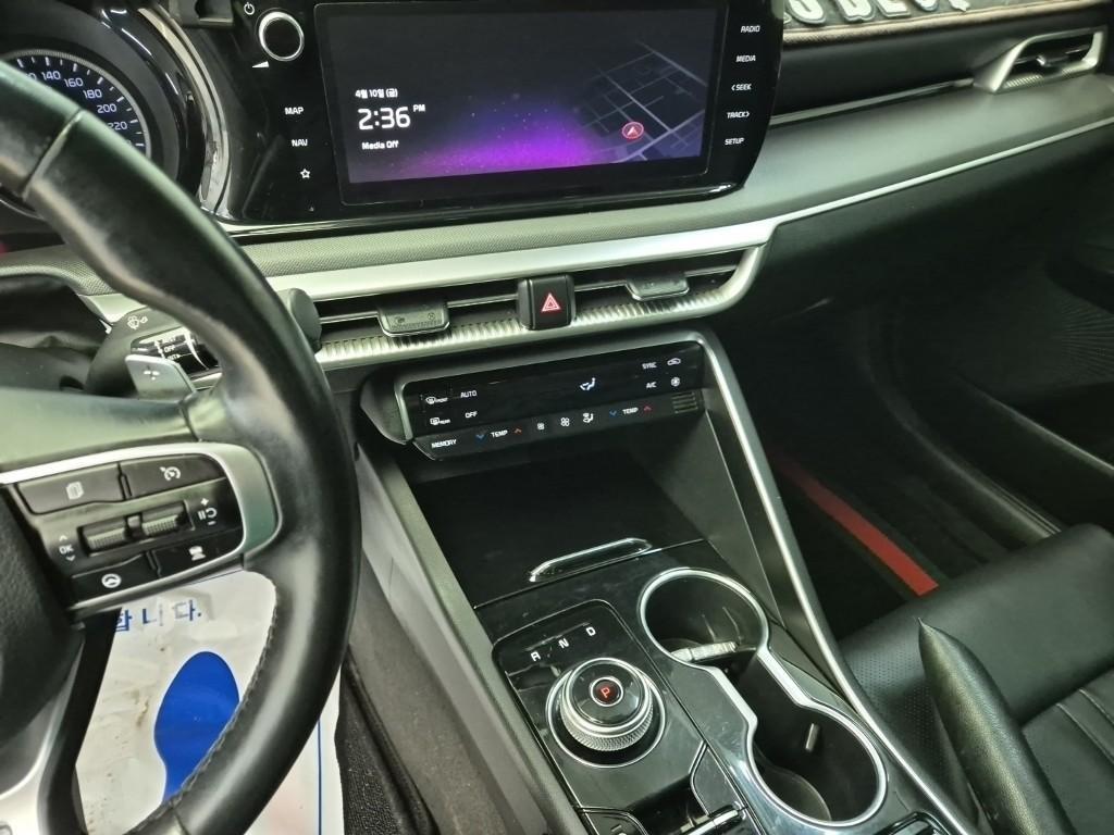 KIA K5 - Vista 12