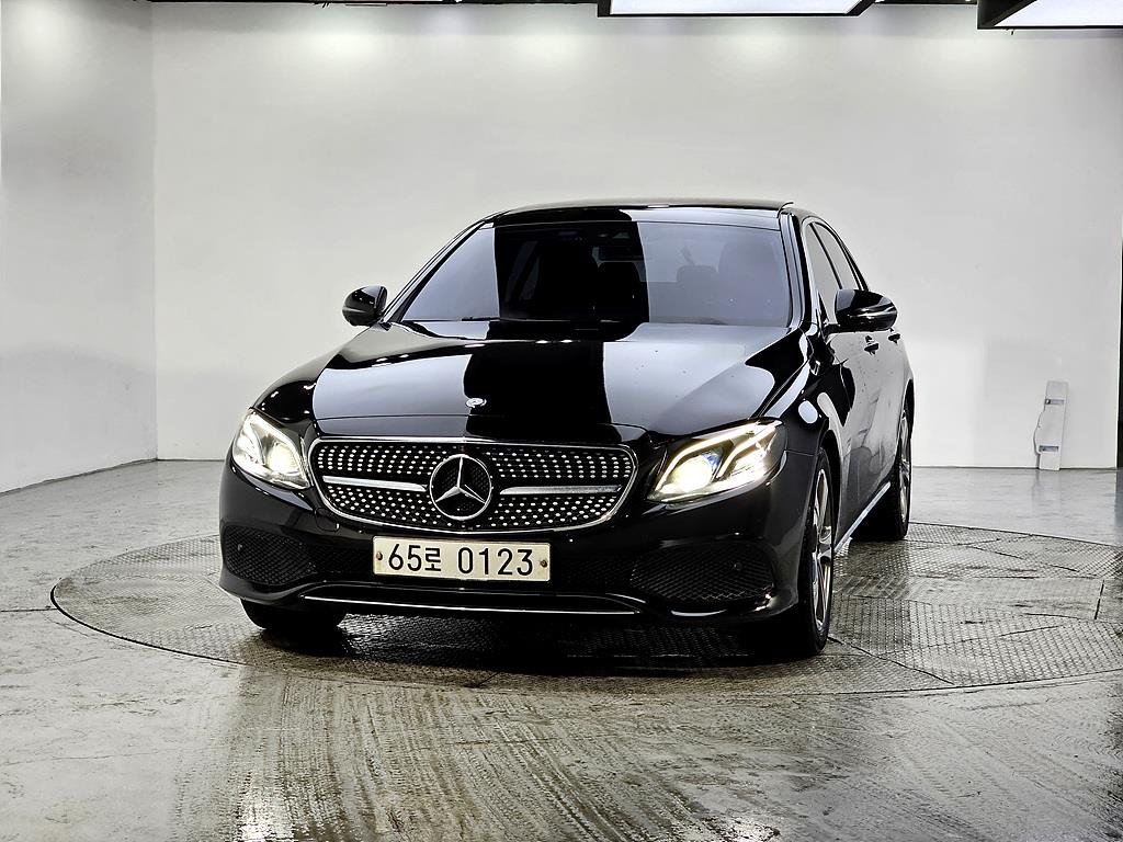 Mercedes Benz E class - Vista 2