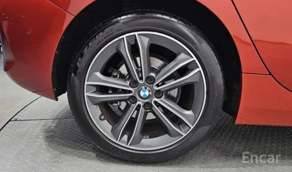 BMW 1 series - Vista 5