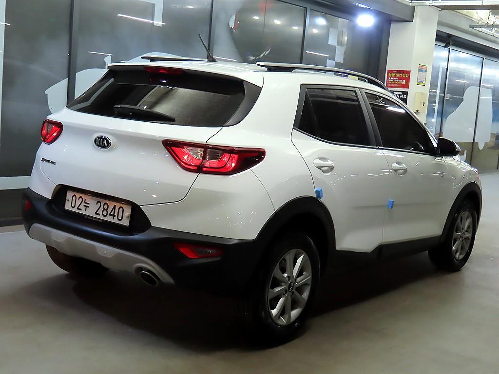 KIA Stonic - Vista 4
