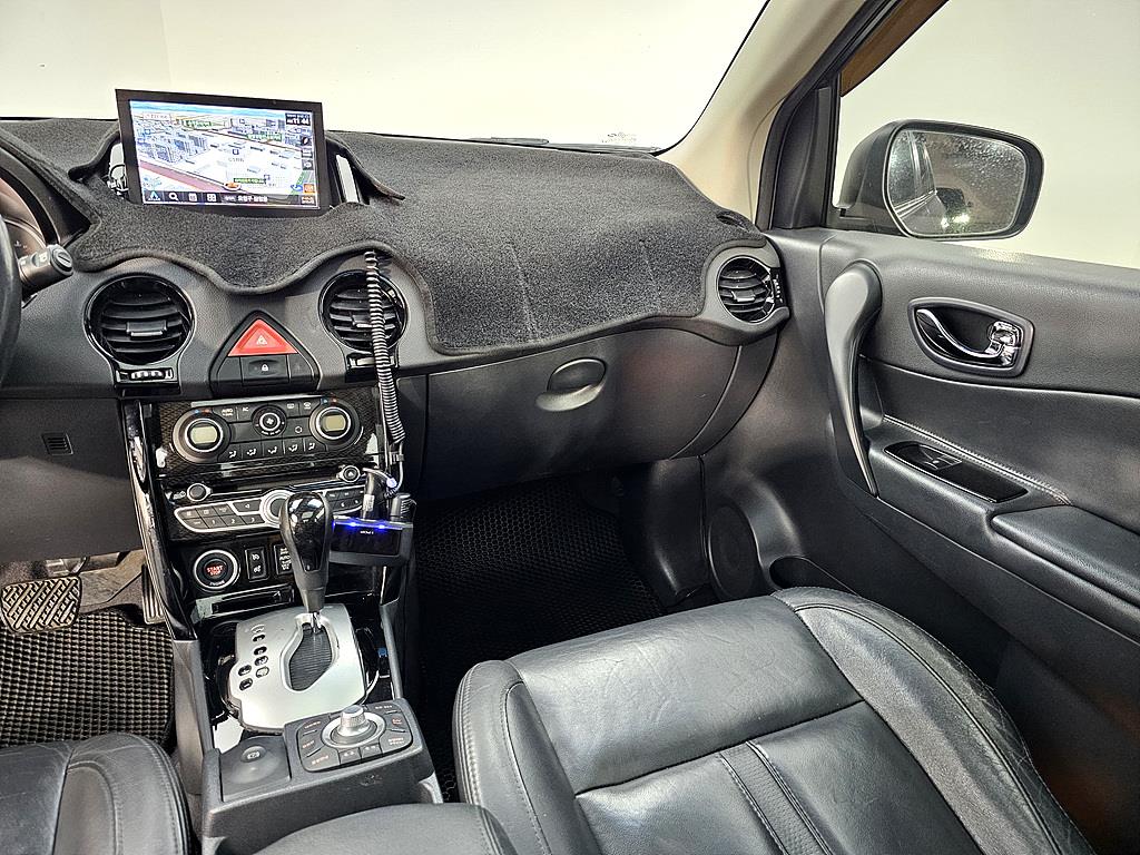 SAMSUNG QM5 - Vista 9