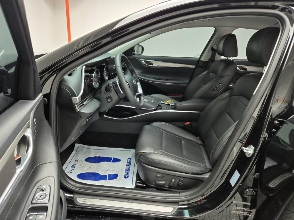 HYUNDAI Grandeur - Vista 11