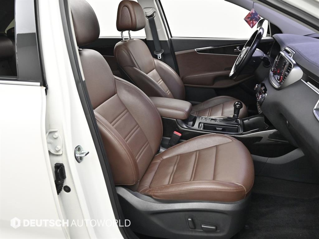 KIA Sorento - Vista 10