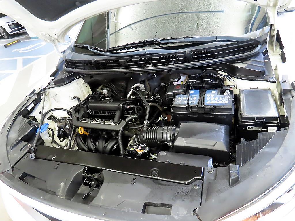 KIA Stonic 2019 Blanco - Importación desde Corea - HF Imports Iquique - Foto 18