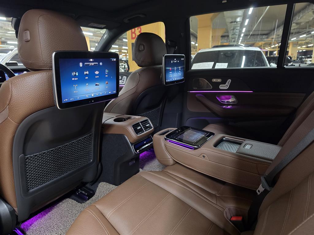 Mercedes Benz GLS Class - Vista 7