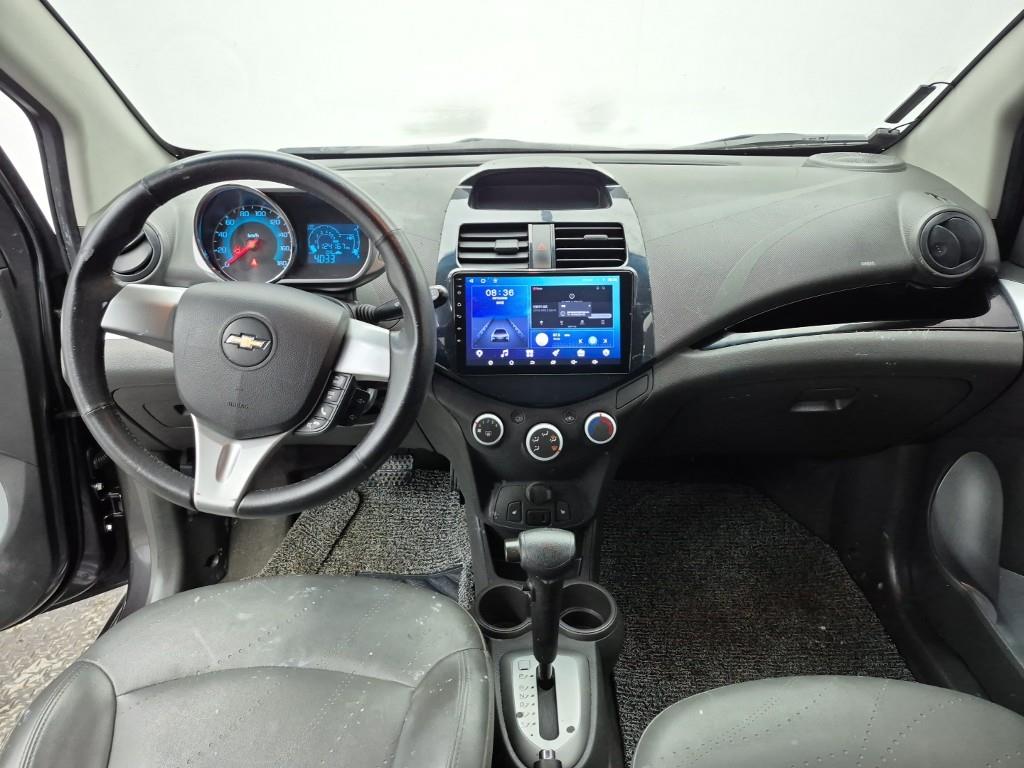 Chevrolet Spark - Vista 5
