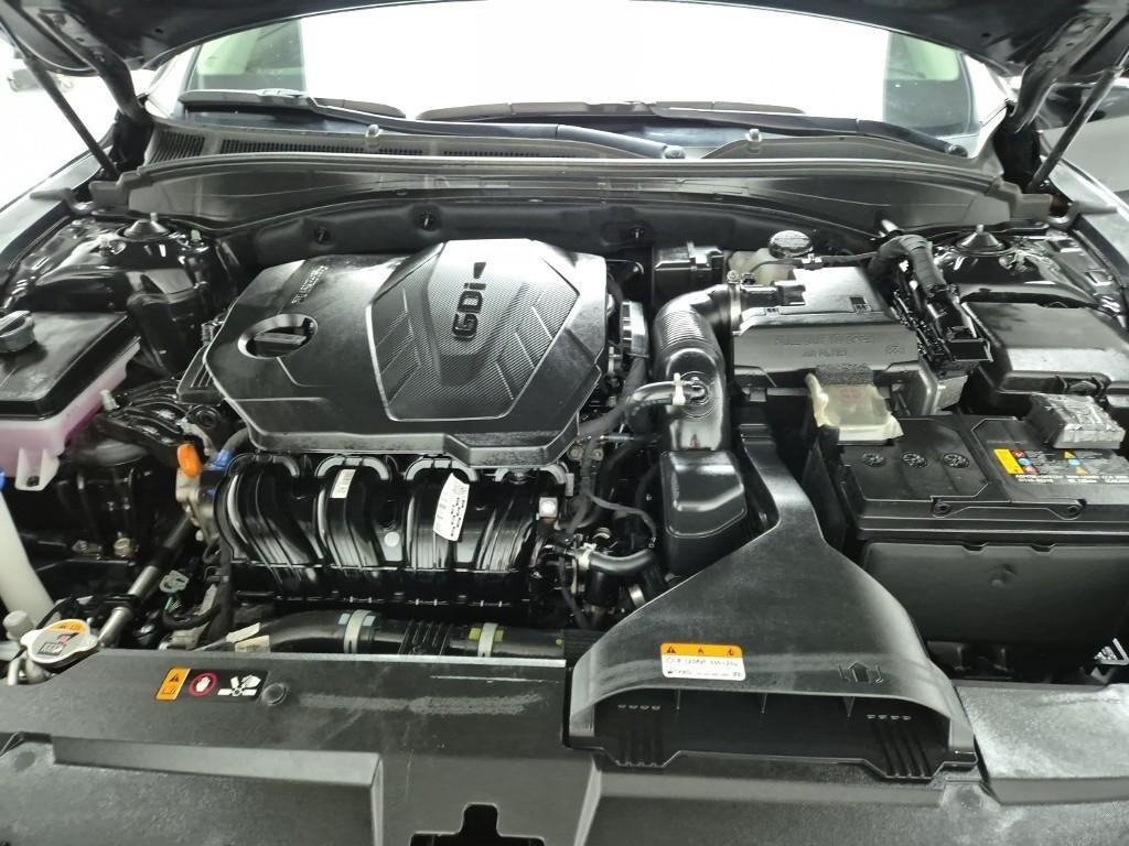 HYUNDAI Grandeur - Vista 5
