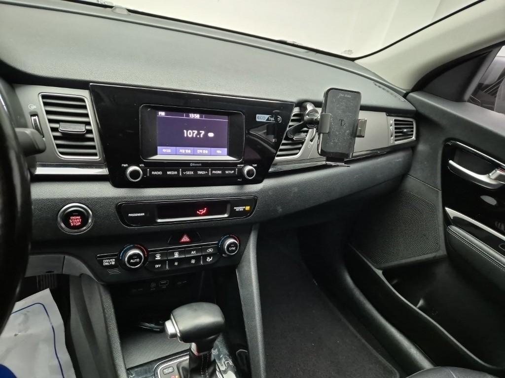 KIA Niro - Vista 10