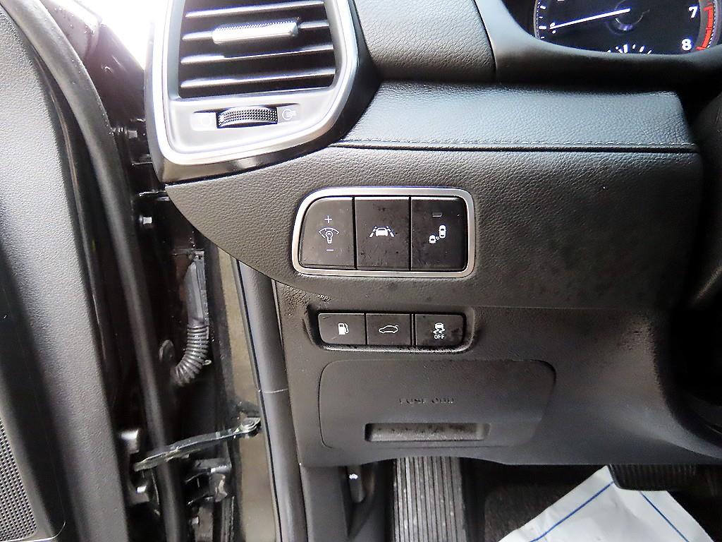 HYUNDAI Grandeur - Vista 12