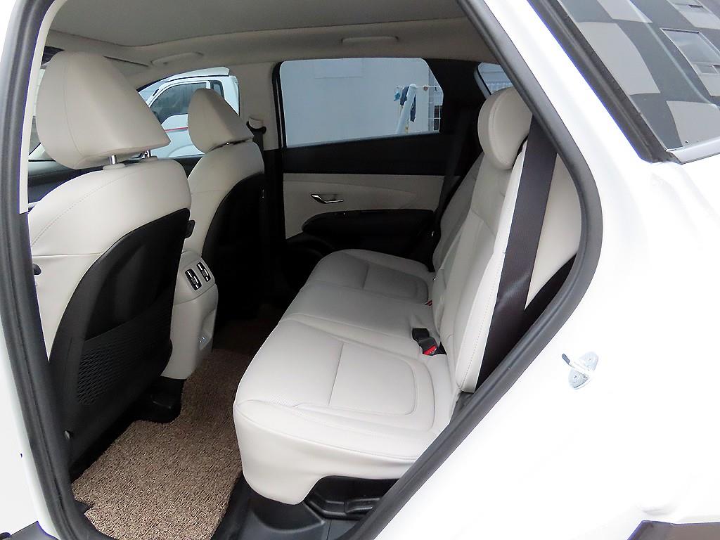 HYUNDAI Tucson - Vista 6