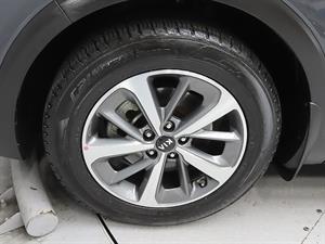 KIA Sorento - Vista 10
