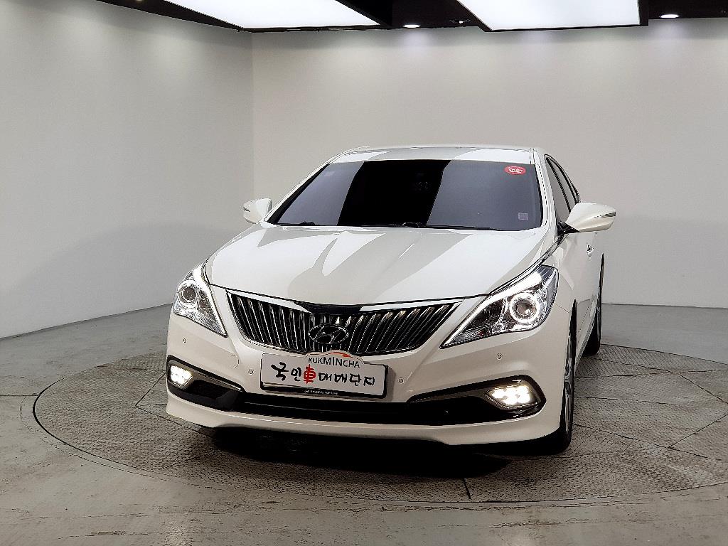 HYUNDAI Grandeur - Vista 2