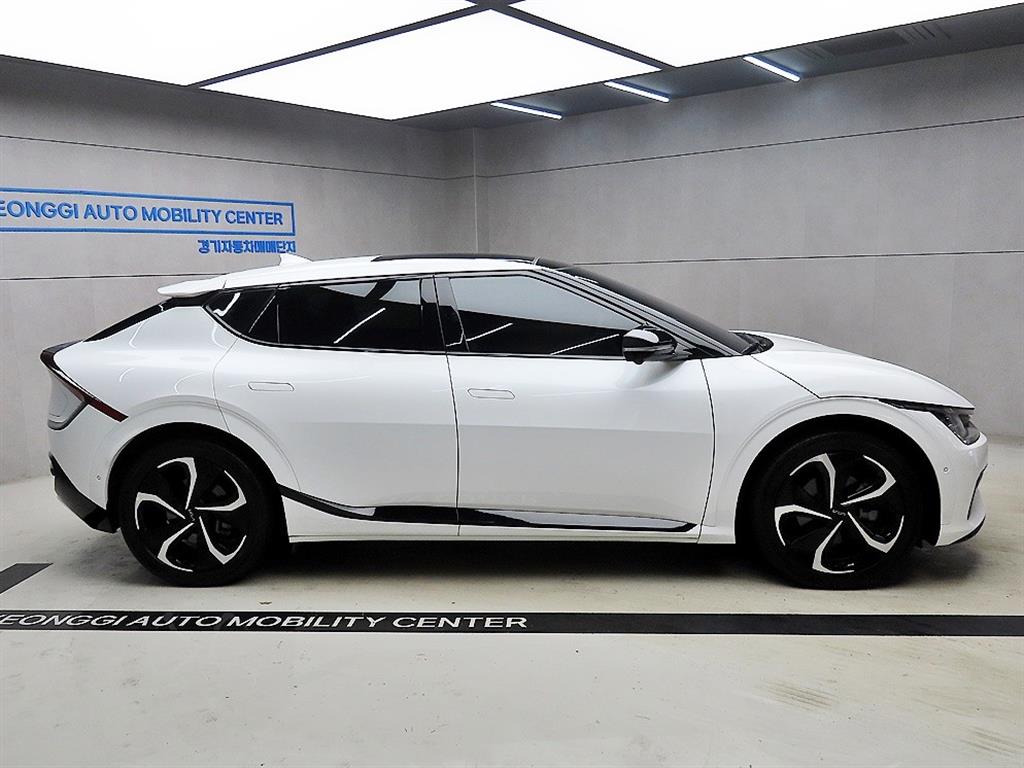KIA EV6 - Vista 2