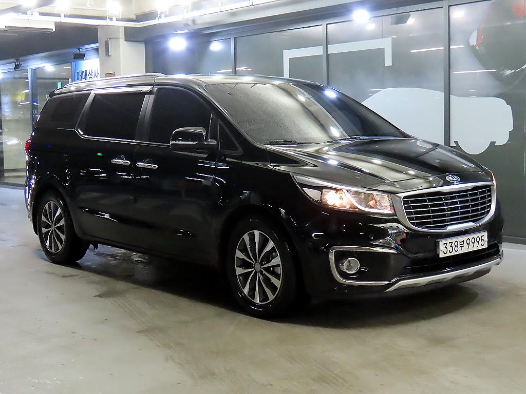 KIA Carnival 2018 Negro - Importación desde Corea - HF Imports Iquique - Foto 1