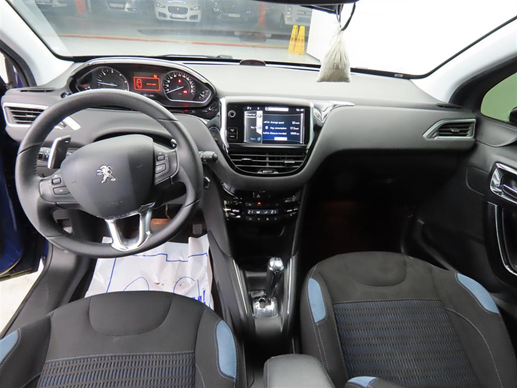 Peugeot 208 - Vista 7