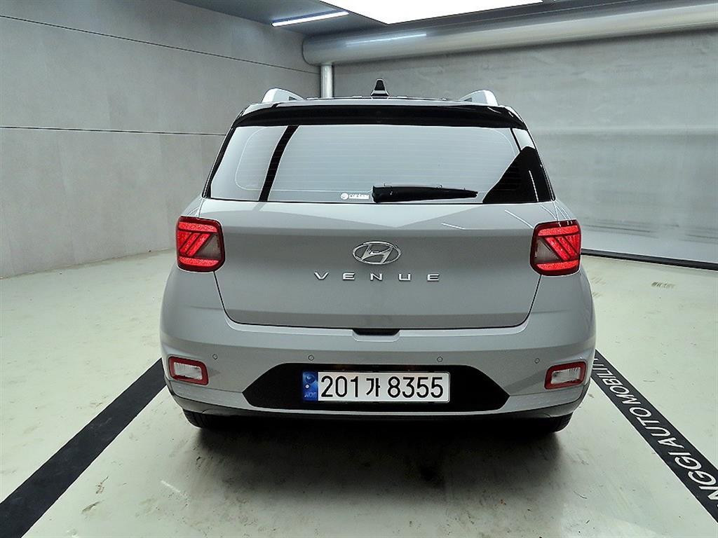 HYUNDAI Venue - Vista 3