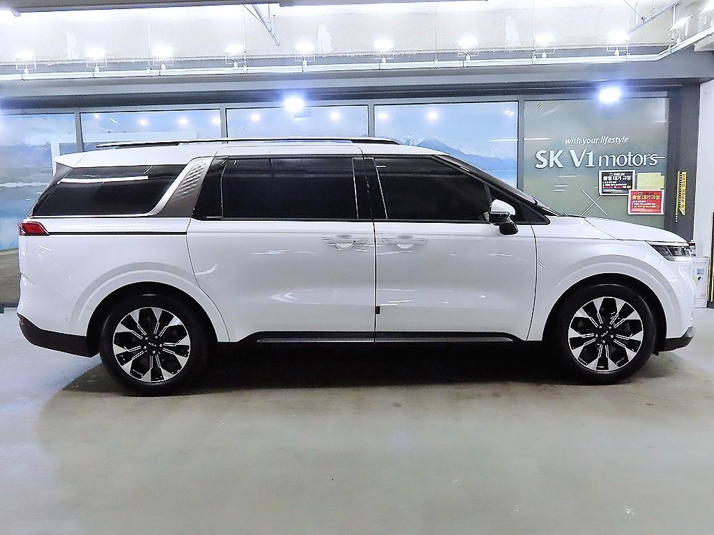 KIA Carnival - Vista 3