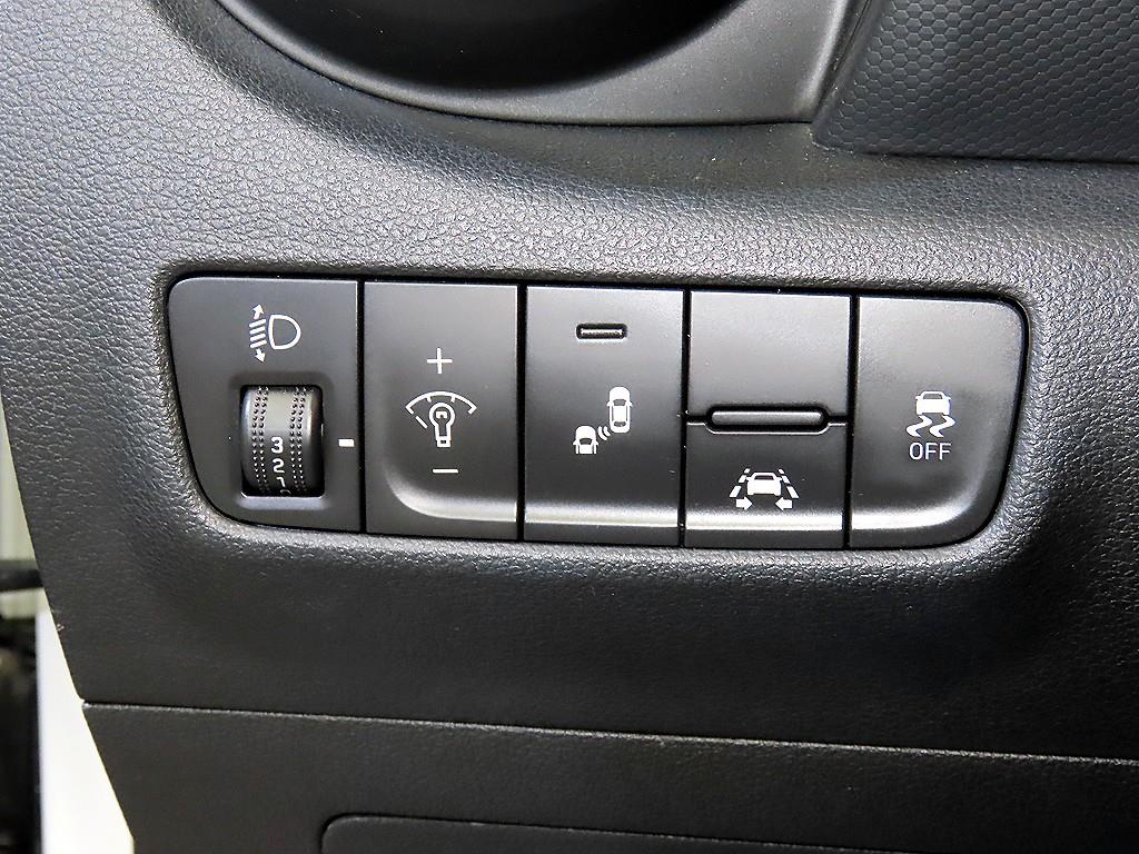HYUNDAI Kona 2020 Blanco - Importación desde Corea - HF Imports Iquique - Foto 14