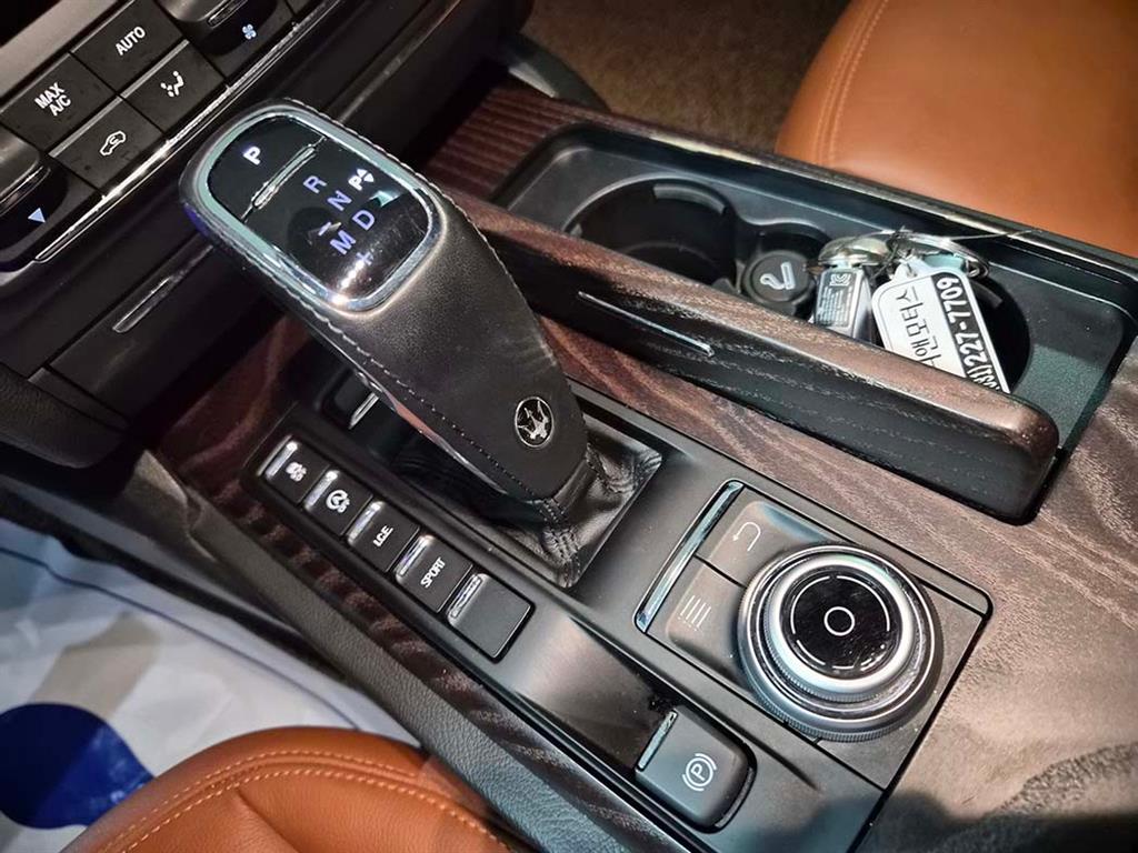 Maserati Ghibli - Vista 11