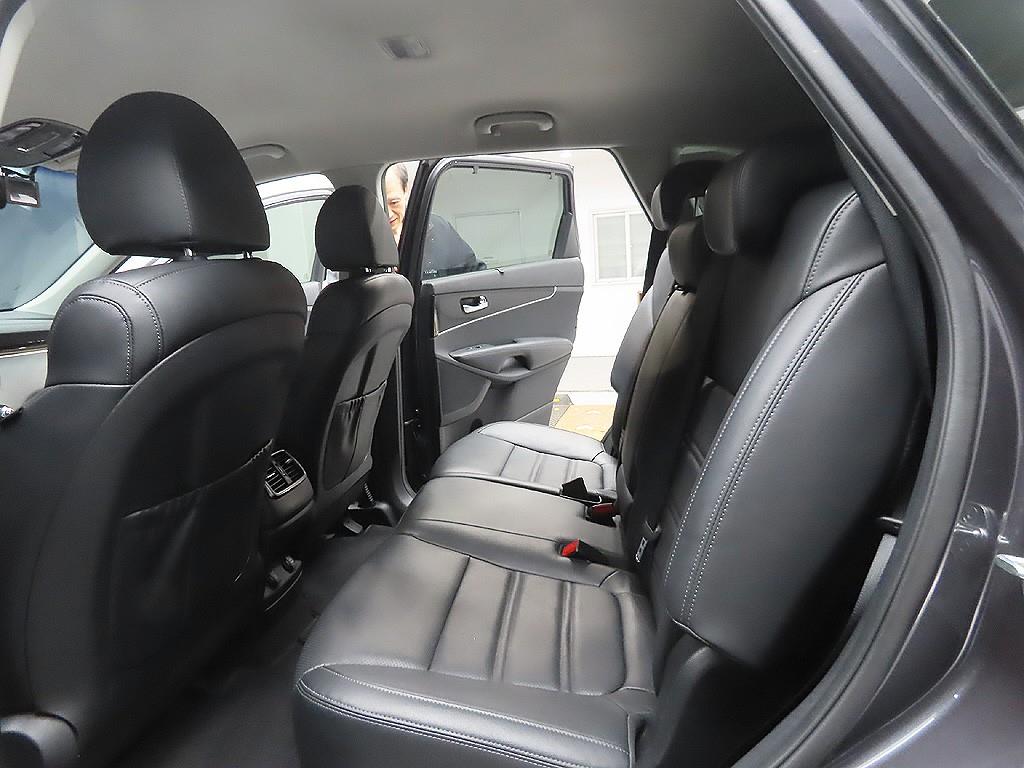 KIA Sorento 2020 Gris - Importación desde Corea - HF Imports Iquique - Foto 10
