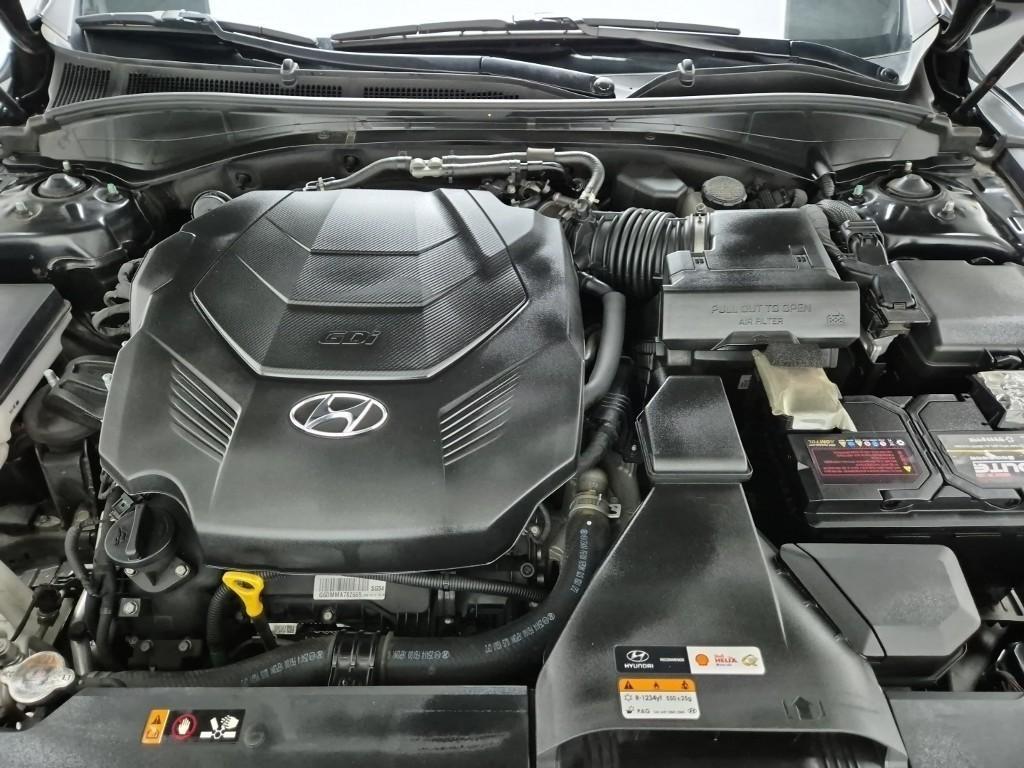 HYUNDAI Grandeur - Vista 5