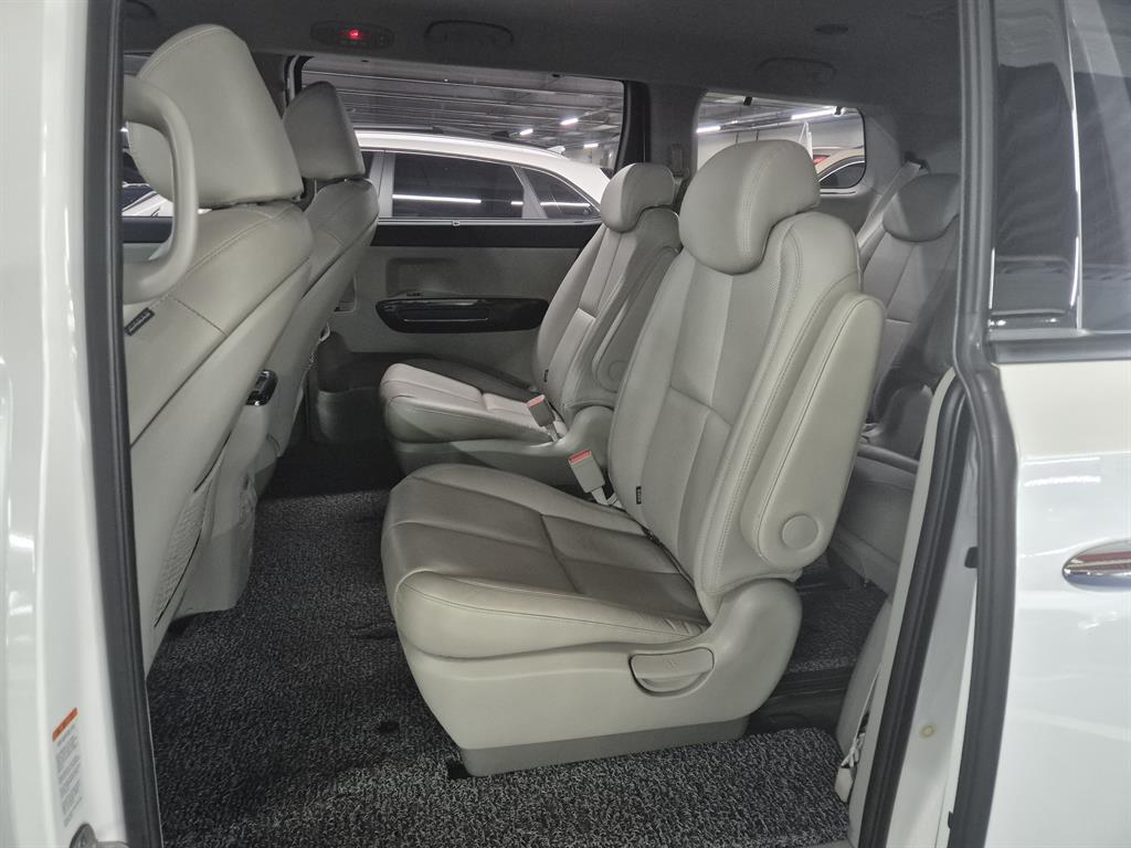 KIA Carnival 2019 Blanco - Importación desde Corea - HF Imports Iquique - Foto 14