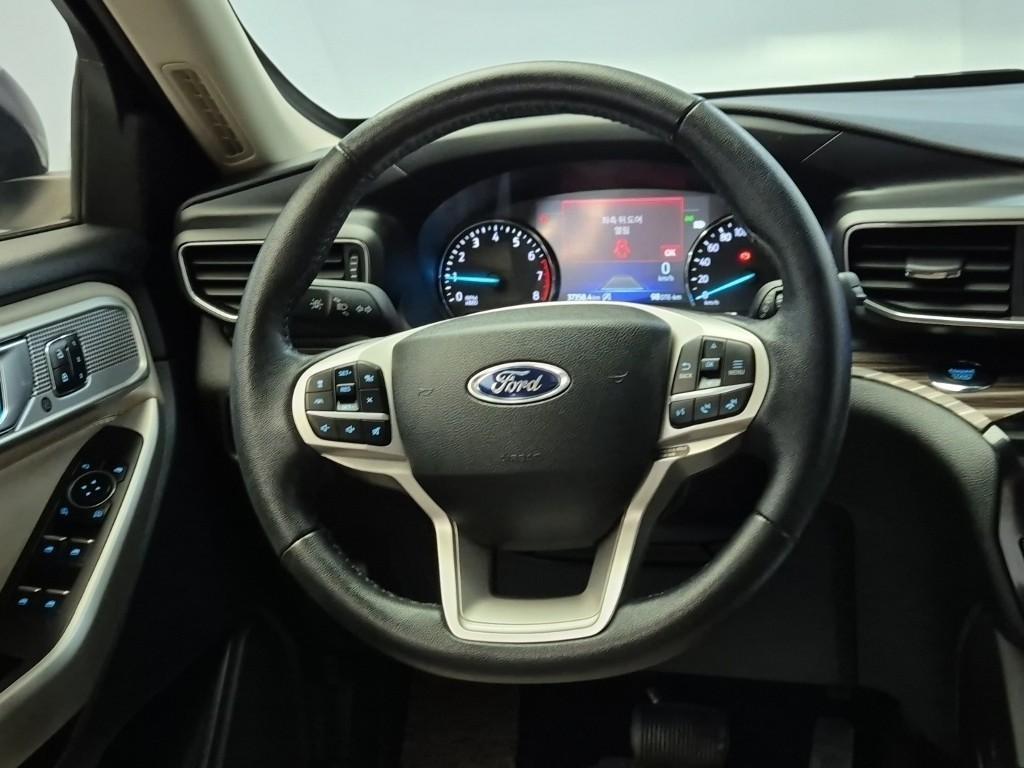 Ford Explorer - Vista 9