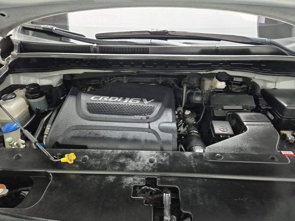 KIA Carnival - Vista 5