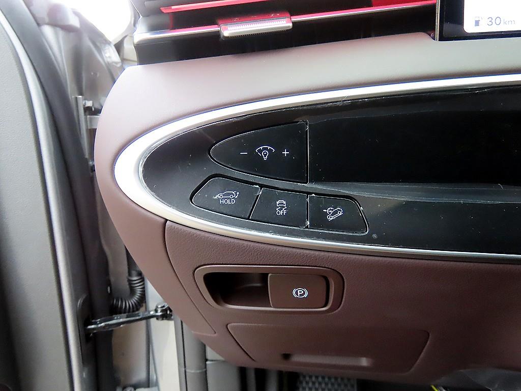 Genesis GV70 - Vista 12