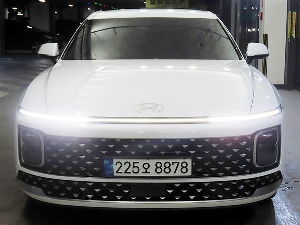 HYUNDAI Grandeur - Vista 2