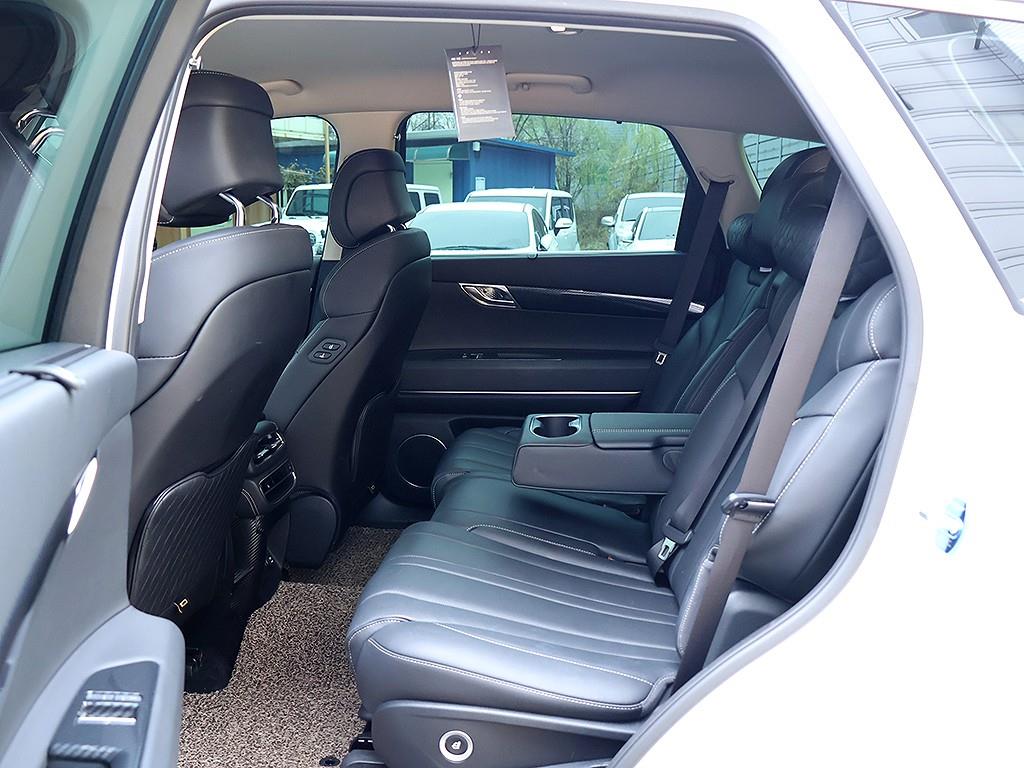 Genesis GV80 2022 Blanco - Importación desde Corea - HF Imports Iquique - Foto 12