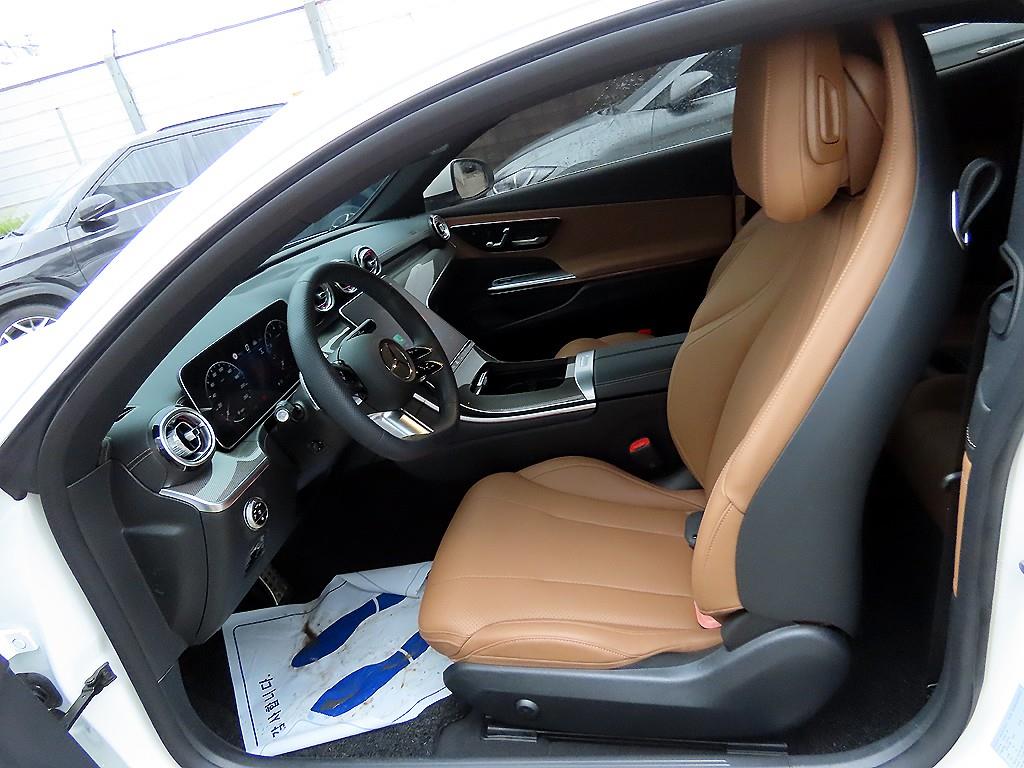 Mercedes Benz CLE Class - Vista 5