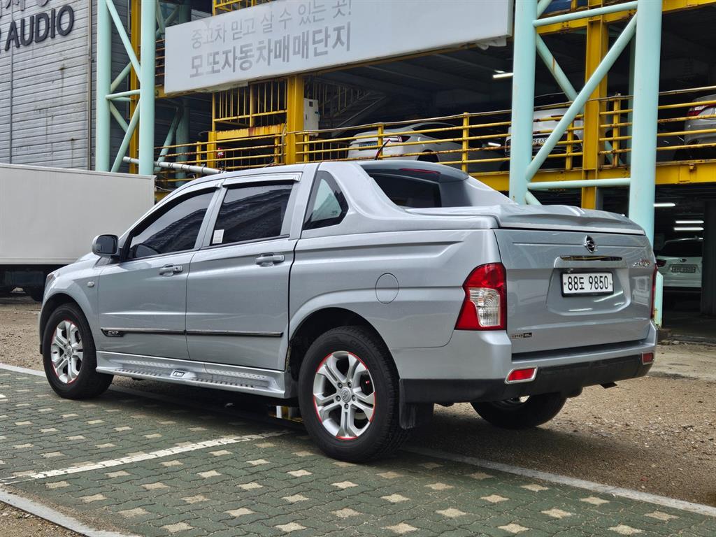 Ssangyong Korando - Vista 4