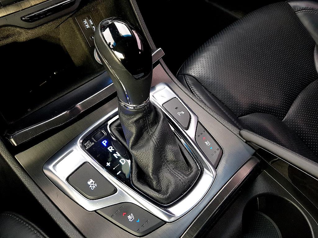 HYUNDAI Grandeur - Vista 12