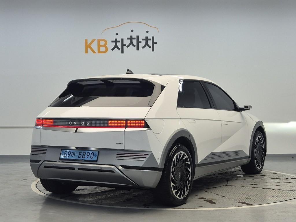 HYUNDAI Ioniq 5 - Vista 3