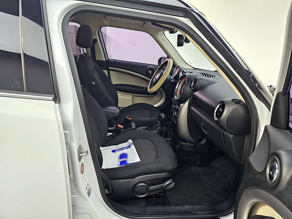 Mini Countryman - Vista 11